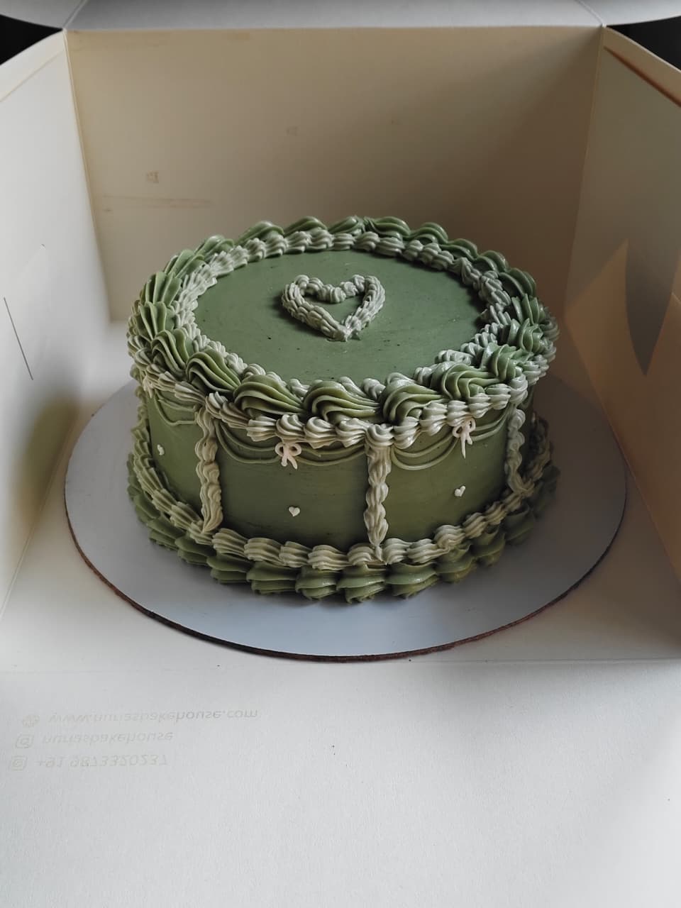 Vintage Theme Pistachio Cake